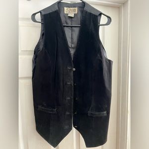 Black (L) men’s leather vest by BB Dakota